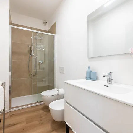 Chic Flat Near Center Parma