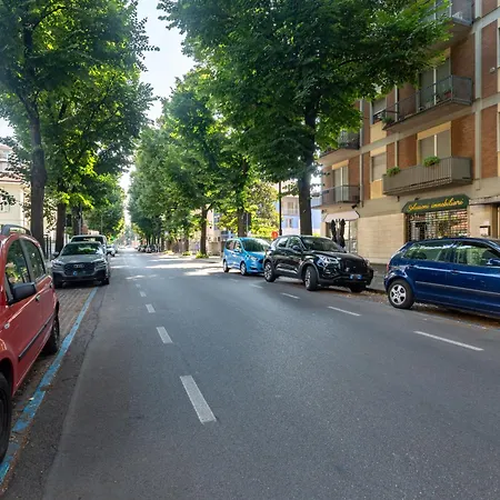 Guesthost - Chic Flat Near Center Apartment *