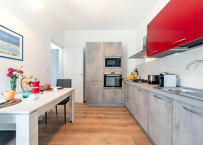 Apartment Guesthost - Chic Flat Near Center